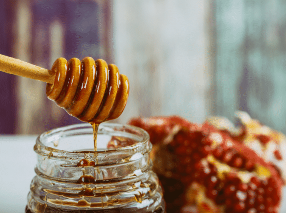 honey pot and challah